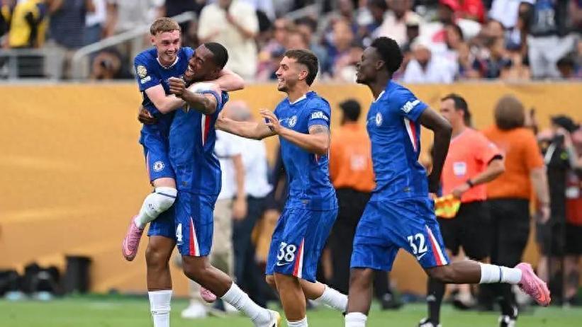 包含美国队再夺国际杯赛冠军,实力令人震撼的词条 包含美国队再夺国际杯赛冠军,实力令人震撼的词条