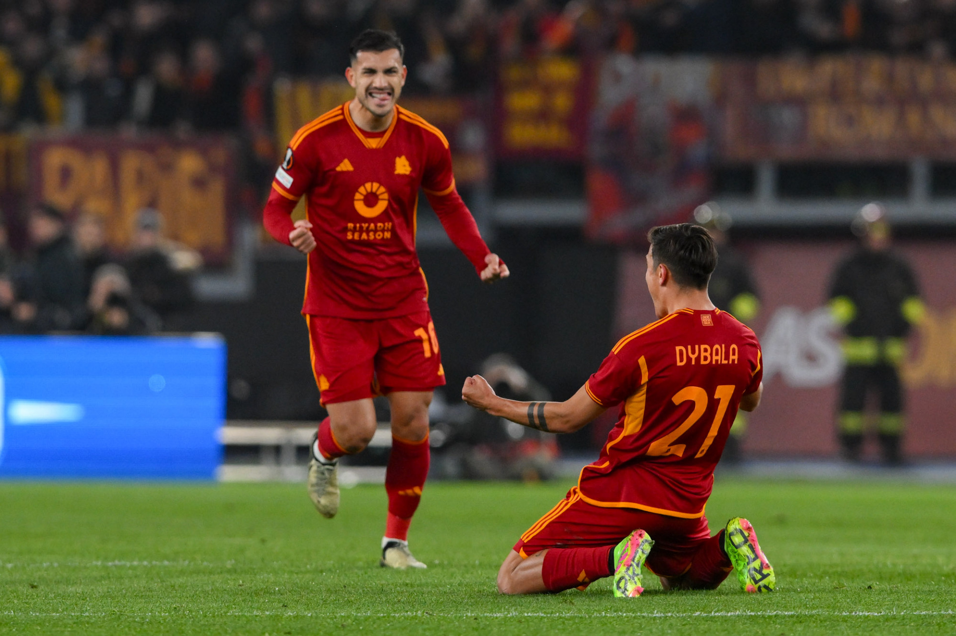 罗马意甲比赛当家球星表现抢眼,球迷纷纷点赞 罗马意甲比赛当家球星表现抢眼,球迷纷纷点赞